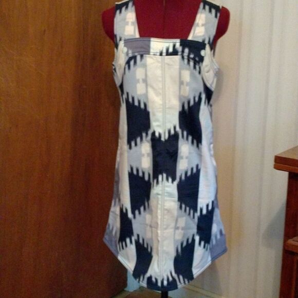 Marc By Marc Jacobs Dresses & Skirts - 𝅺MARC BY Marc Jacobs jumper size S